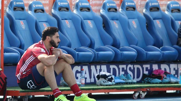 Es un hecho: Johnny Herrera deja la U por decisión técnica