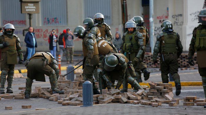 Carabineros cuestionó hechos de violencia sexual denunciados en informe de Human Rights Watch