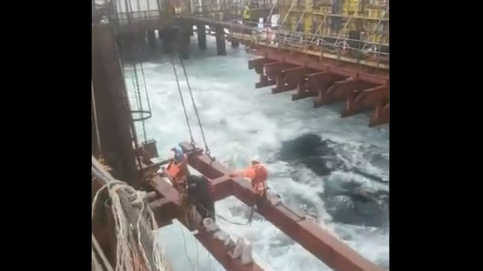 Revelan las extremas condiciones de trabajo en el Puente Chacao