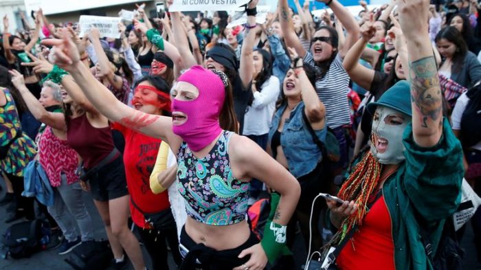 50 días de manifestaciones en Chile reflejados en fotografías de Reuters