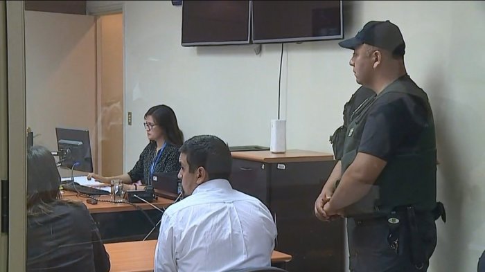 Dictan arresto domiciliario nocturno para funcionario de empresa de seguridad tras participar de saqueo en Melipilla