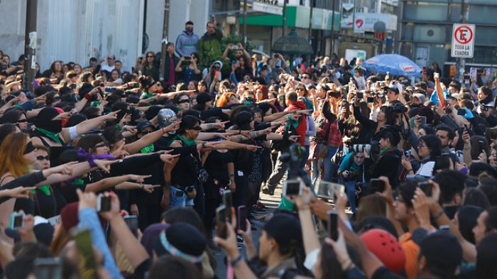 Lastesis denuncian que sociedad que inscribió Lastesis.cl intentó venderles el dominio en $26 millones