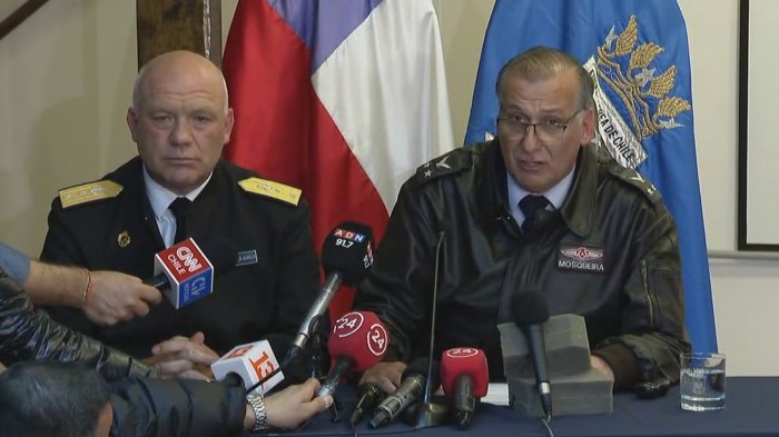 FACh confirma hallazgo de restos de avión a 30 kilómetros de donde se perdió contacto con el Hércules