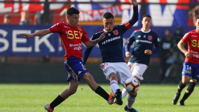 Chile 4 se definirá con partido entre la U. Española y la U: Hispanos aseguran que no se presentarán