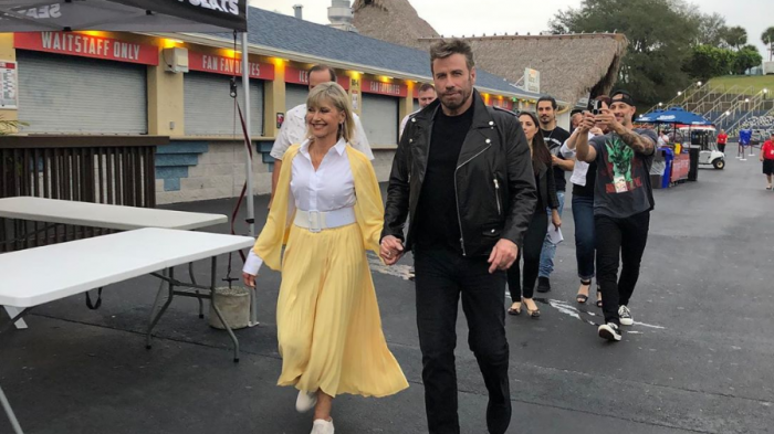 Viaje en el tiempo: Olivia Newton-John y John Travolta se juntan para recrear a sus personajes en 