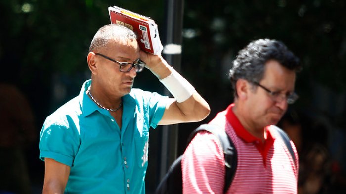 Olas de calor podrían llegar hasta los 40° en espacios cerrados: La primera llegará entre Navidad y año nuevo