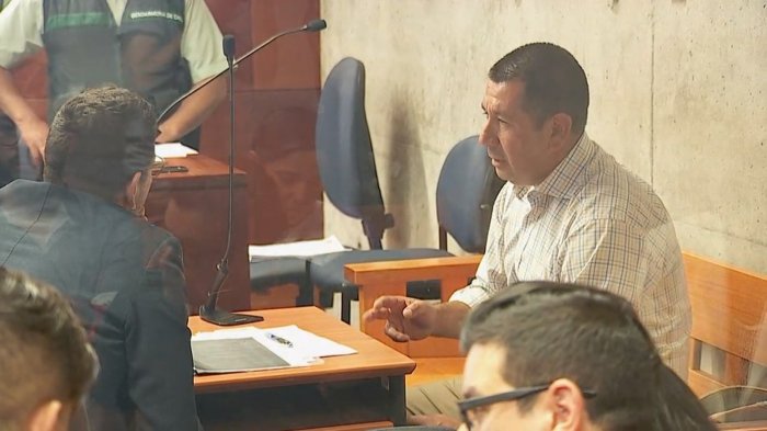 Carabinero que atropelló a joven durante las manifestaciones en Plaza Italia queda con firma mensual