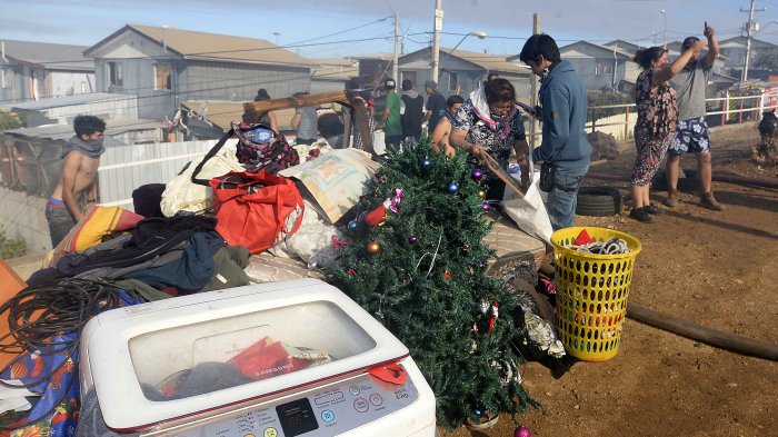 Incendio Valparaíso: Ministro de Agricultura dice que deberán 