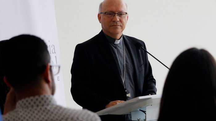 Laicos de Osorno deciden declarar como persona no grata al nuevo arzobispo de Puerto Montt, Fernando Ramos