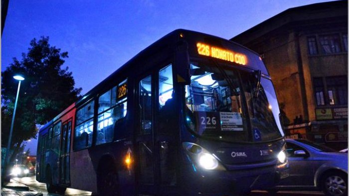 Este jueves vuelven los servicios nocturnos del Transantiago