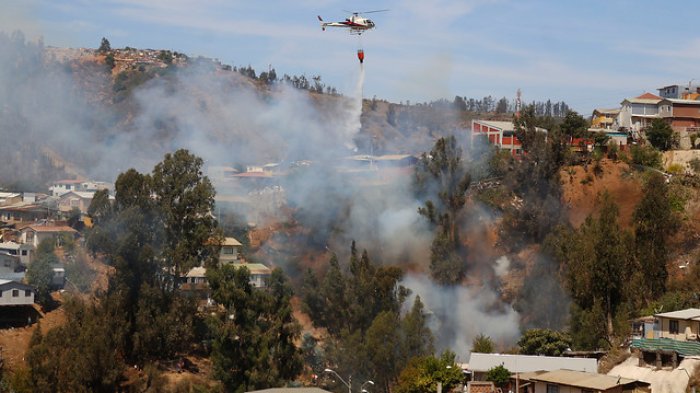 Balance de Onemi por incendios forestales: Seis se mantienen activos y hay 11 alertas vigentes