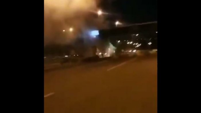 Desconocidos quemaron casetas del peaje Troncal Sur en Quilpué