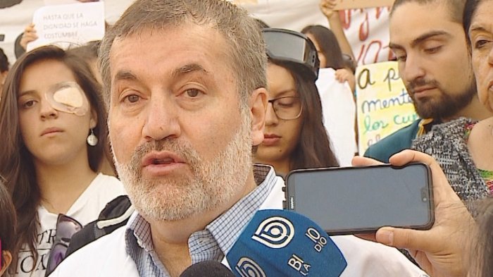 Vicepresidente del Colegio Médico pide que 