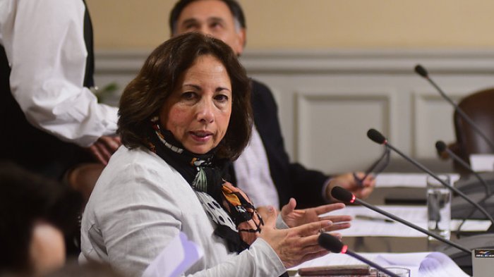 Constituyen comisión que revisará acusación constitucional contra intendente y eligen a Alejandra Sepúlveda como presidenta