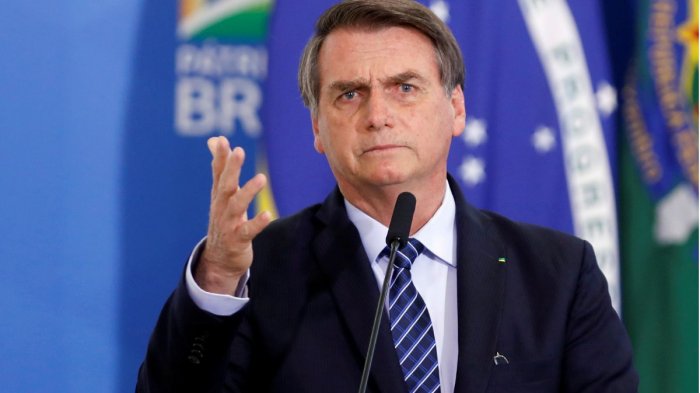Bolsonaro asegura que canceló suscripción a medios de organismos de gobierno porque leer la prensa 