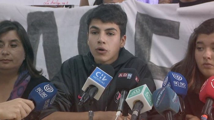 ACES por anuncio de querella: 