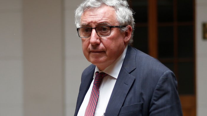 Ennio Vivaldi e ingreso a la ed. superior: 