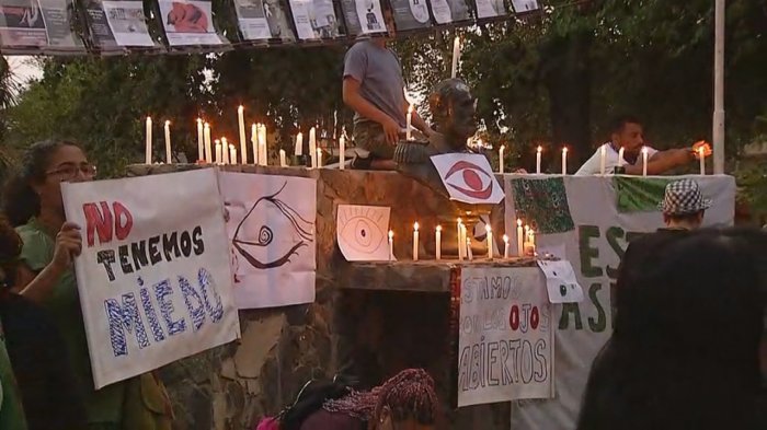 Manifestantes realizaron velatón por heridos durante estallido social en la previa del Festival del Huaso de Olmué