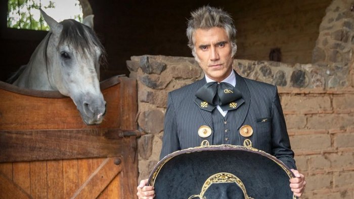 Alejandro Fernández presenta nuevo adelanto de su nuevo disco donde vuelve a sus raíces rancheras