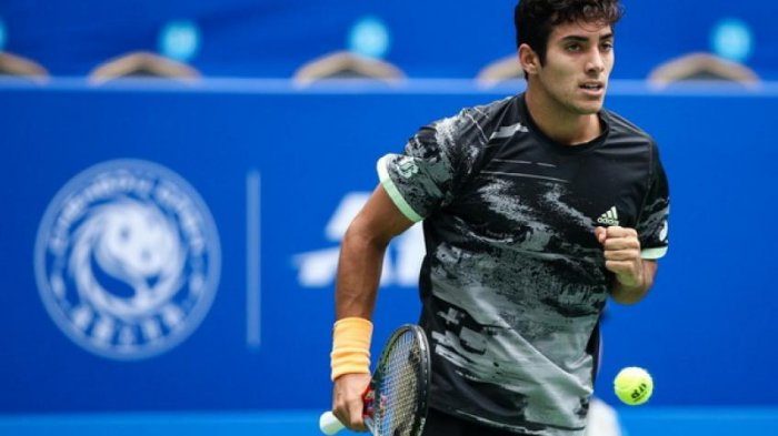 No importó la interrupción: Impecable triunfo de Garín en primera ronda de Australia