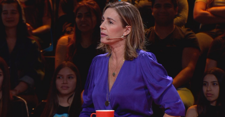 Bárbara Rebolledo realizó férrea defensa a equipo por polémica jugada