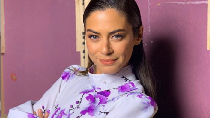 Lorenza Izzo mostró su nueva vida en pareja con escritora estadounidense: 