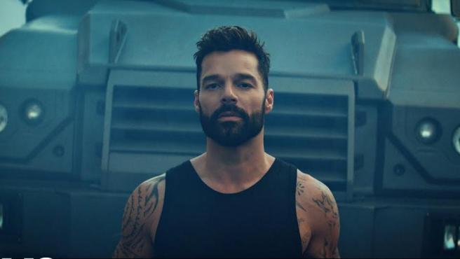 Ricky Martin le hace un guiño a la despenalización del aborto en nuevo videoclip