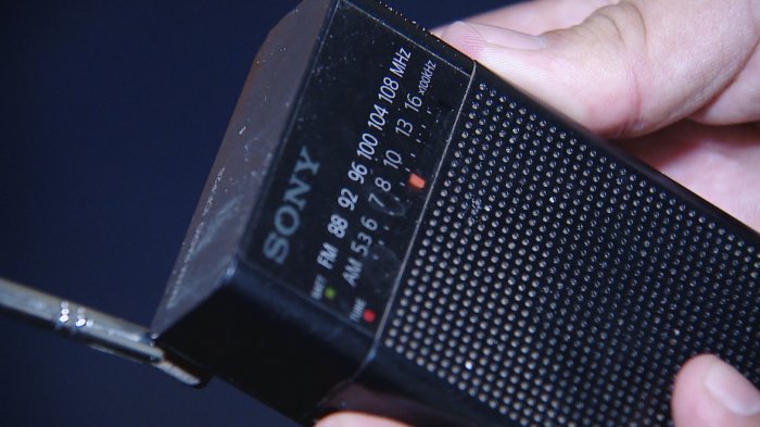 Historia y nostalgia que se niega a morir: La resistencia de las radios AM