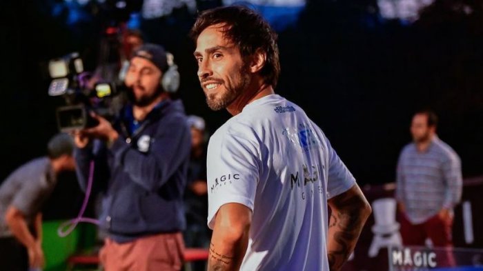 “Ya frotó la lámpara”: Jorge Valdivia deslumbró en México con un pase sin mirar en su debut