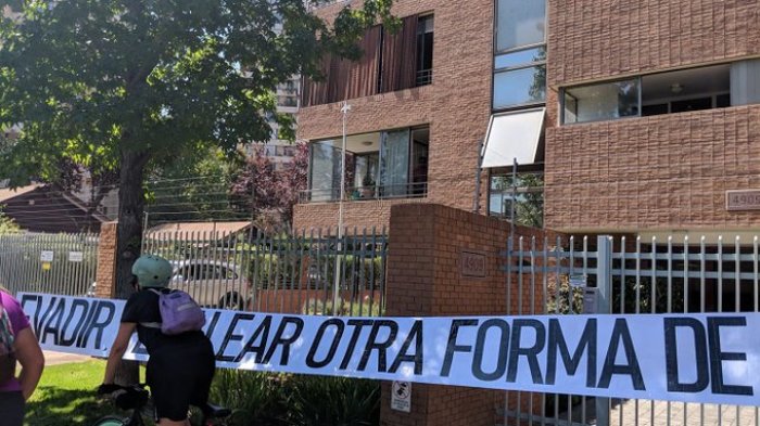 Ciclistas realizaron manifestación en las afueras de la casa de jueza Acevedo