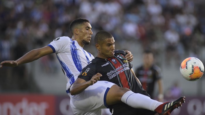 Con sabor a poco: Palestino igualó con Cerro Largo jugando con un hombre más en la Libertadores