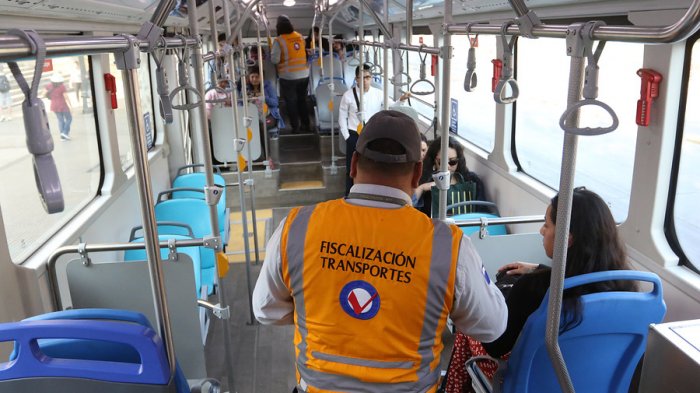 Desde octubre del 2019 que no se fiscaliza la evasión en el Transantiago