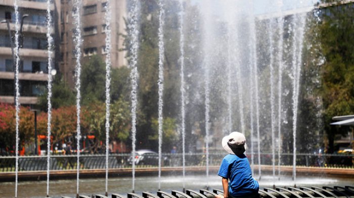 Meteorología emite aviso por evento de altas temperaturas en cinco regiones del país
