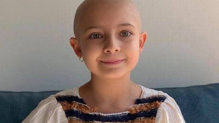 Niña de 8 años busca a “gemelo genético” para trasplante de células madres