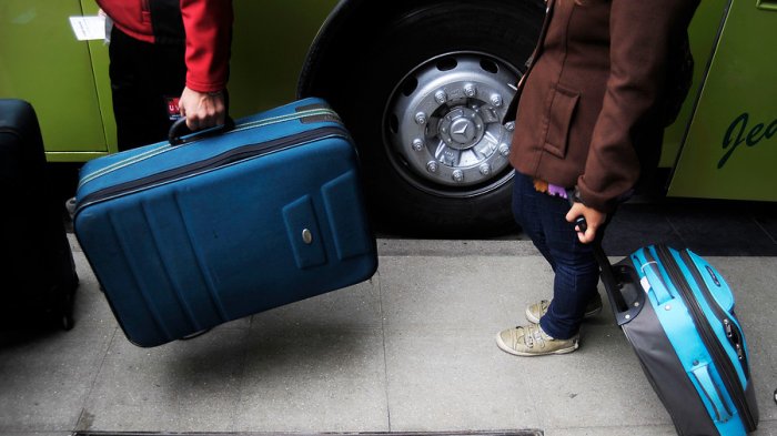 Buscan a pasajeros de bus que venía desde Mendoza a Viña: Turista murió por meningococcemia fulminante