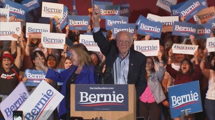 Bernie Sanders se convierte en líder en la carrera demócrata hacia las presidenciales tras ganar en Nevada