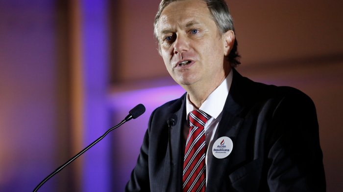 José Antonio Kast asegura que en Viña los artistas “se llenan los bolsillos con el dolor de la gente”