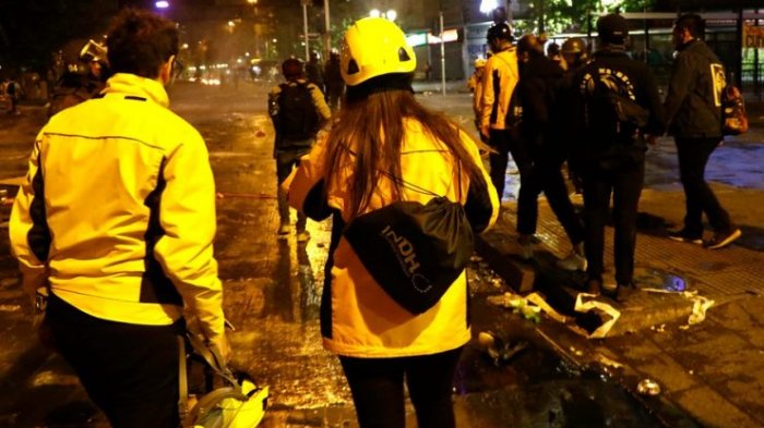 INDH reporta que adolescente fue impactado por bomba lacrimógena: Se encuentra con 