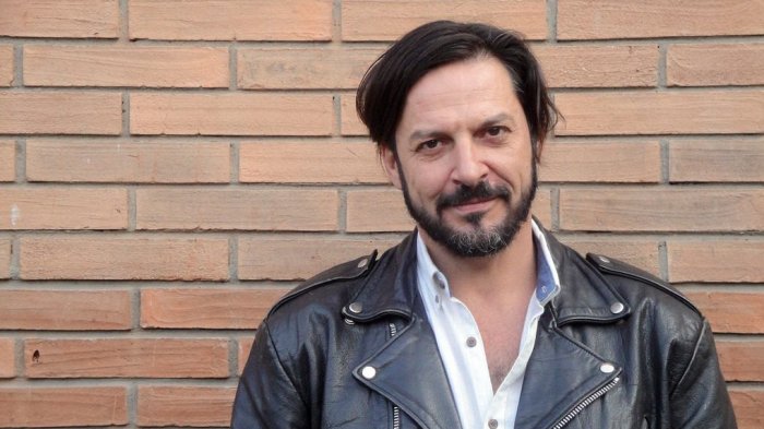 Rafael Cavada fue golpeado con elementos contundentes en marcha por el Rechazo en Providencia