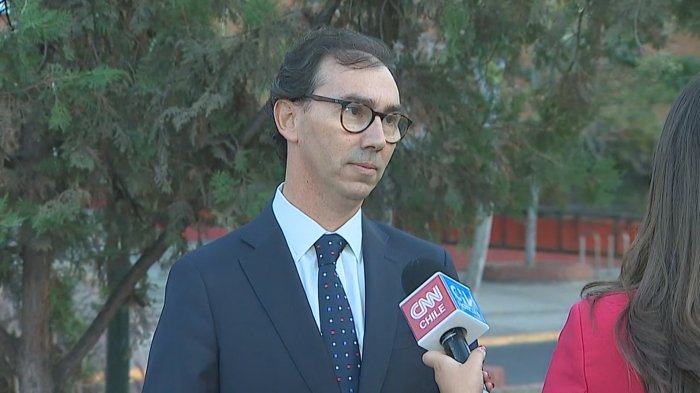 Ministro Figueroa y aislamientos de alumnos por coronavirus: “No significan un rezago en su proceso formativo”