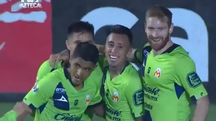 Martín Rodríguez marcó un golazo de cabeza en victoria del Morelia en México