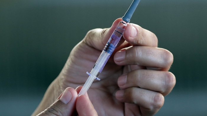 Vicepdte. del Colmed dice que “en esta pandemia va a morir gente en Chile” y critica duramente al Minsal