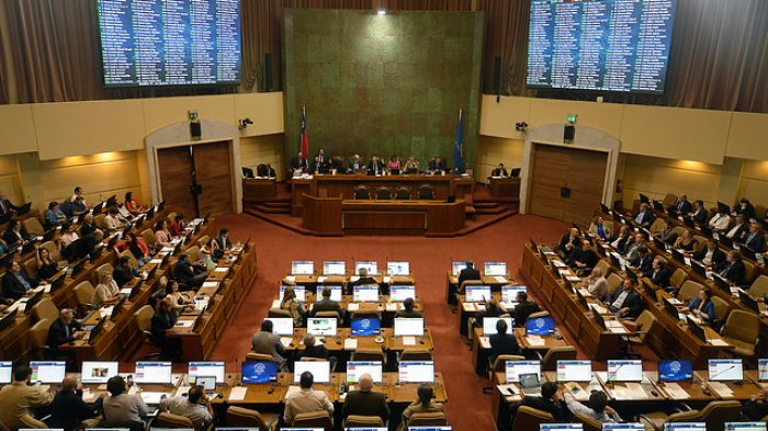 Cámara rechazó idea de legislar voto a distancia: La lista de los diputados que no llegaron a votar