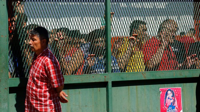 Expertos llaman a cerrar las cárceles para evitar brote de COVID-19: 