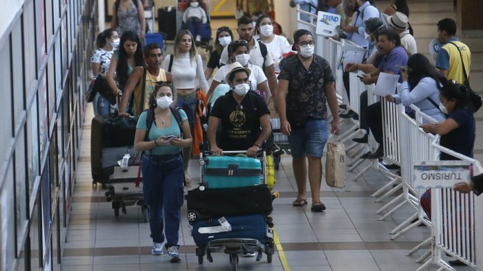 Cancillería cifra en más de 10 mil los chilenos que han retornado al país tras crisis por COVID-19