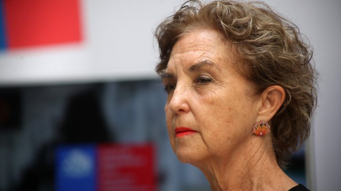 Ministra Hutt por aglomeraciones en el transporte público: 