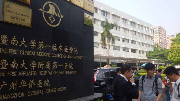 Médico chino murió por trabajar 35 días sin descanso contra el coronavirus