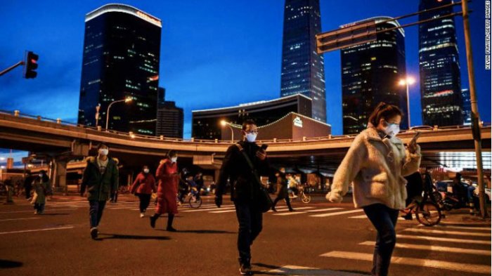 10 ejemplos para calcular los 2 metros de distancia necesarios para evitar el contagio de COVID-19