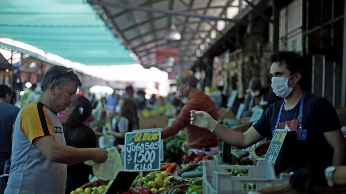 Frutas y verduras: ¿Pueden los alimentos ser vectores del coronavirus?