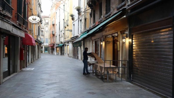 Médico italiano advierte a chilenos: “Si no frenamos el COVID-19, el virus será una catástrofe mundial”